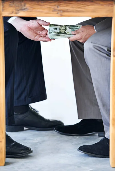Remember Nobody Needs Know Money Passing Hands Table — Stock Photo, Image