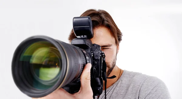 Készen Áll Közelire Egy Fotós Feléd Fordítja Kameráját — Stock Fotó