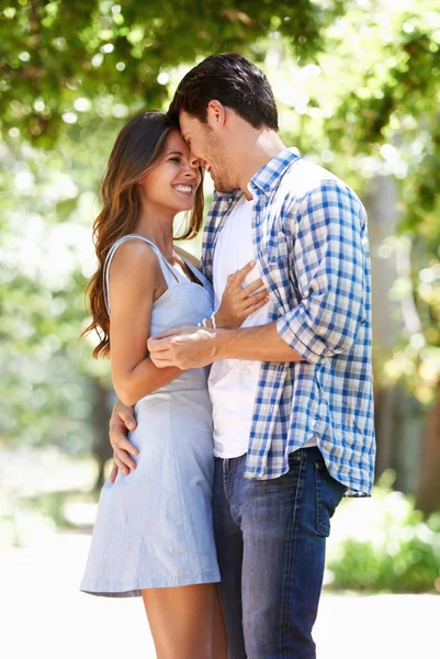 Romantic Moments Loving Young Couple Standing Summer Sun — Stock Photo, Image
