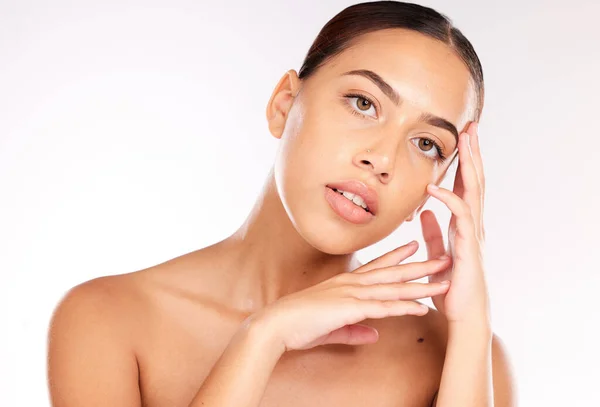 Portrait Woman Beauty Cosmetics Healthy Skincare Shine Glow Studio Background — Stock Photo, Image