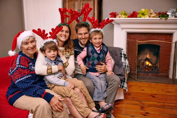 Christmas Family Time Portrait Happy Family Sitting Together Christmas Eve — Stock Photo, Image