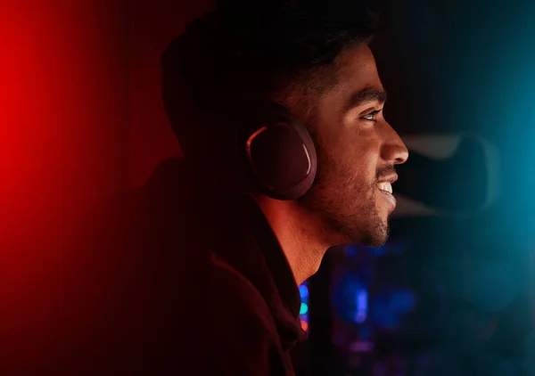 Kulaklıklar Oyun Neon Işıkları Abonelik Hizmeti Için Internetten Video Oyunu — Stok fotoğraf