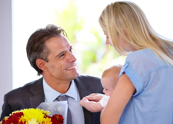 Have Some Flowers You Love Handsome Father Smiling His Beautiful — Stock Photo, Image