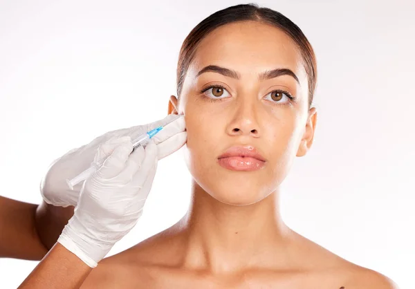 Botox Gesicht Und Injektion Von Frauen Und Plastischen Chirurgie Hände — Stockfoto