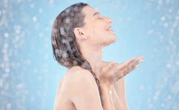 Kobieta Woda Splash Prysznic Pielęgnacji Skóry Pielęgnacji Konserwacji Higieny Opieki — Zdjęcie stockowe