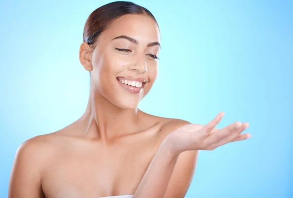 Mulher Beleza Espaço Marca Com Skincare Mockup Para Colocação Produtos — Fotografia de Stock