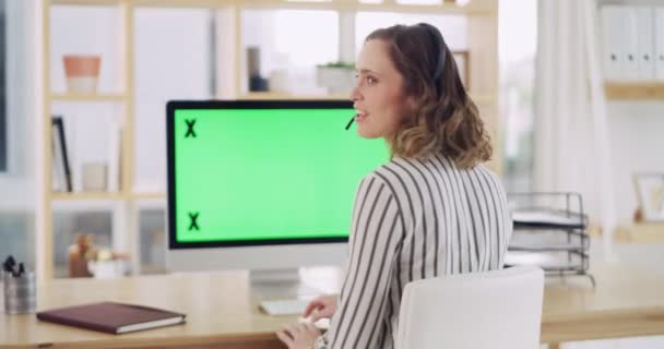 Bizneswoman Komputer Zielony Ekran Chromatycznymi Znacznikami Klucza Dla Call Center — Wideo stockowe