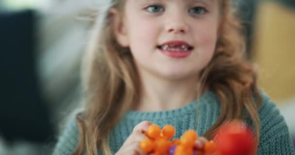 Molécule Apprentissage Visage Enfant Science Excité Par Connaissance Éducation Curiosité — Video