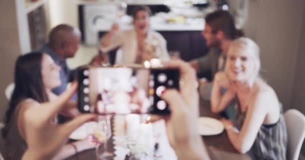 Τηλεφωνική Φωτογραφία Δείπνο Και Φίλοι Μια Γιορτή Πάρτι Εκδήλωση Μαζί — Αρχείο Βίντεο