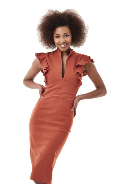 Geweldige Fashionista Gehakt Uitzicht Een Aantrekkelijke Afrikaans Amerikaanse Vrouw Staan — Stockfoto
