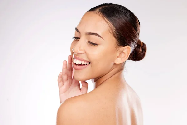 Donna Faccia Skincare Bellezza Modello Dal Brasile Felice Benessere Cosmetico — Foto Stock