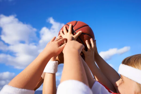 Trying Get Hold Ball Group Basketball Players Hands Holding Basketball — Stock Photo, Image