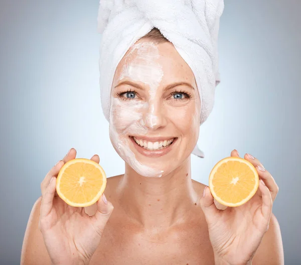 Portré Narancs Bőrápoló Maszk Zuhanyzás Után Vitamin Test Tisztítására Kozmetikumok — Stock Fotó