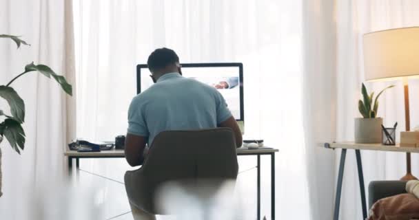 Tasarımcı Bilgisayar Serbest Tasarım Uzmanı Evde Çalışırken Daktilo Yazıyor Uzaktan — Stok video