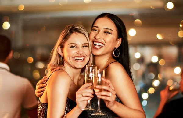 Портрет Шампанське Клуб Друзями Жінками Ють Алкоголь Святкування Нового Року — стокове фото