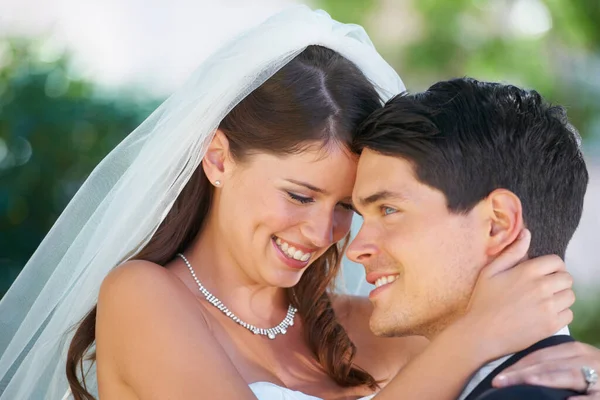 Älskar Varje Minut Tillsammans Ett Nygift Par Som Firar Sin — Stockfoto