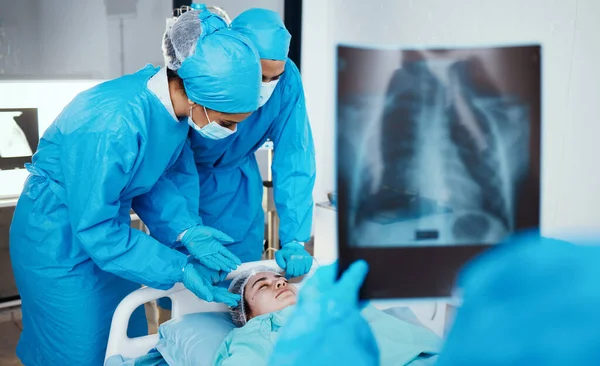 Paziente Chirurgo Team Sala Operatoria Ospedale Assistenza Sanitaria Emergenza Chirurgia — Foto Stock
