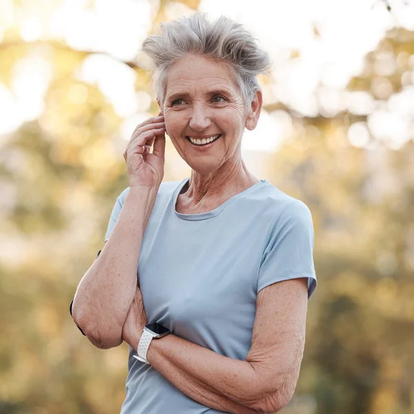 Senior Boldog Mosoly Szabadtéri Testmozgás Egészséges Fitness Edzés Életmód Motiváció — Stock Fotó