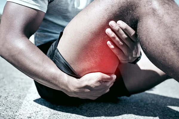 Closeup Fit Mixed Race Man Holding His Leg Pain While — Stock Photo, Image