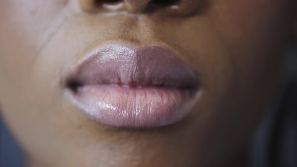 Primer Plano Sonrisa Dientes Boca Mujer Negra Para Odontología Belleza — Vídeo de stock