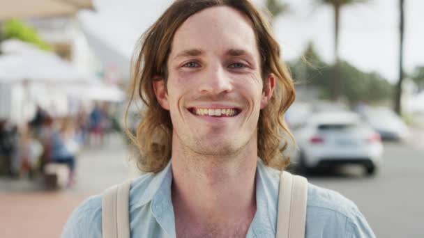 Homem Rosto Retrato Feliz Rua Férias Verão Viajar Havaí Livre — Vídeo de Stock
