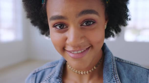 Gesicht Afroamerikanische Und Schwarze Frauen Die Mode Stil Oder Trendiger — Stockvideo