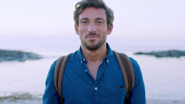 Człowiek Twarz Podróże Wakacje Plaża Turystyka Przygoda Wolnością Spokój Spokój — Wideo stockowe
