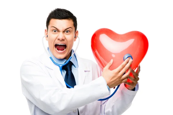 Auf Einen Unregelmäßigen Herzschlag Hören Ein Junger Arzt Mit Herz — Stockfoto