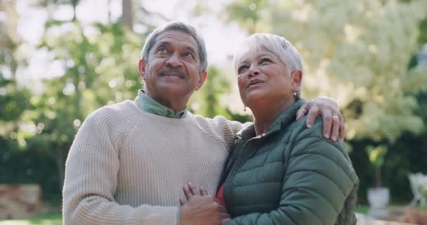 Happy Smiling Mature Couple Retirement Bonding Enjoying Outdoors Relaxing Together — Vídeo de Stock