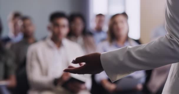 Business Presentation Seminar Coaching Conference Close Hand Gesture Businesswoman Leader — Vídeo de Stock