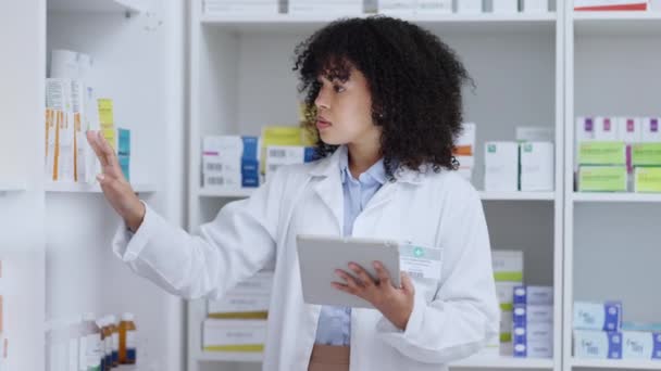 Pharmacy Stocktake Tablet Pharmacist Medical Healthcare Professional Checking Drugs Pills — Stock videók