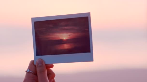 Polaroid Obraz Západ Slunce Pláži Večerních Hodinách Pro Klid Zen — Stock video