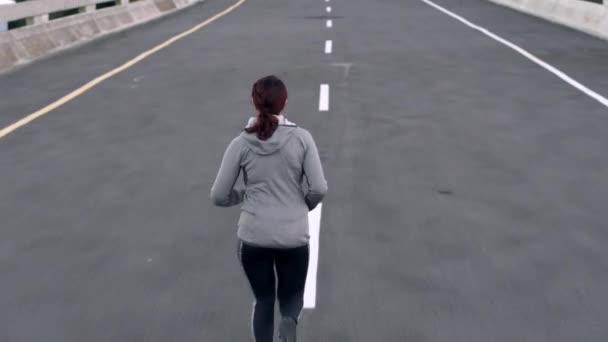 Біг Фізичні Вправи Назад Тренування Жінок Місті Здоров Оздоровлення Фітнесу — стокове відео