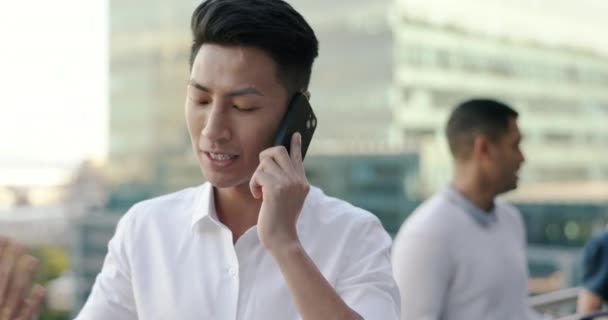 Бизнесмен Рабочий Телефонный Звонок Общение Сетью B2B Профессиональная Дискуссия Токио — стоковое видео