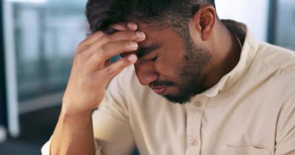 Stress Ansiedade Respiração Homem Escritório Com Problema Local Trabalho Erro — Vídeo de Stock