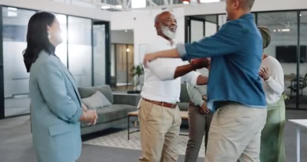 Ofis Başarısı Takım Alkışları Zaferden Başarıdan Ilerlemeden Memnun Olan Kıdemli — Stok video