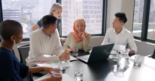 Business People Meeting Laptop Planning Digital Strategy Website Design Company — Vídeos de Stock