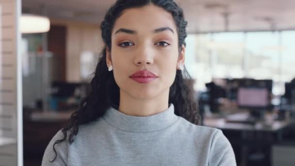 Affärskvinna Ansikte Och Fokus Med Framgång Och Skönhet Makeup Och — Stockvideo
