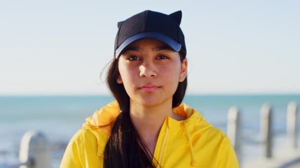 Teenager Pige Ansigt Barn Ved Havet Sommerferie Eller Ferie Sea – Stock-video