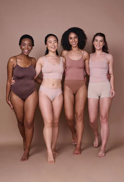 Corpo Diversidade Beleza Com Mulheres Inclusão Retrato Feliz Pele Com — Fotografia de Stock