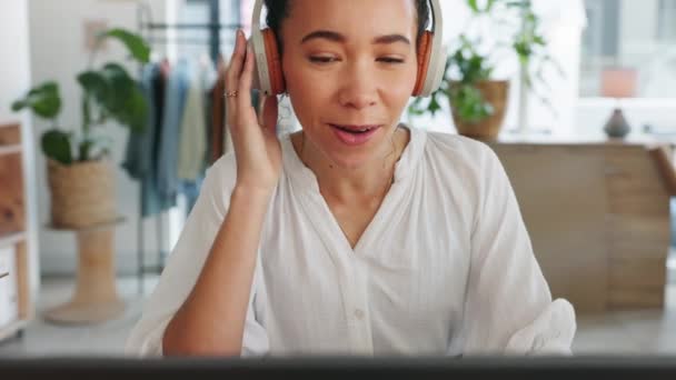 Rozmowa Wideo Biznes Mody Kobieta Biurze Laptopie Słuchawki Tworzenia Sieci — Wideo stockowe