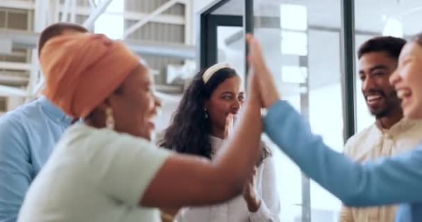 High Five Business Team Celebrate Success Aplaus Smile Creative Start — Stock video