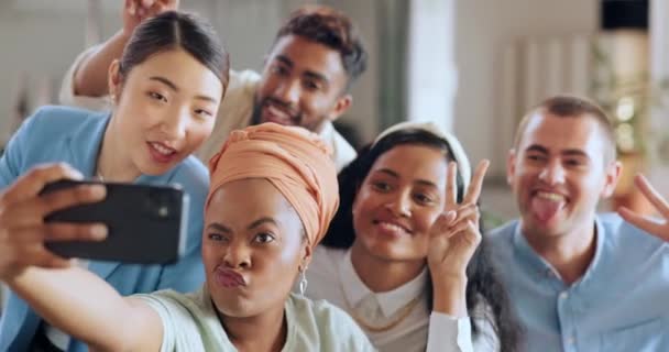 Selfie Telepon Tanda Damai Dan Tim Bisnis Kantor Startup Agen — Stok Video