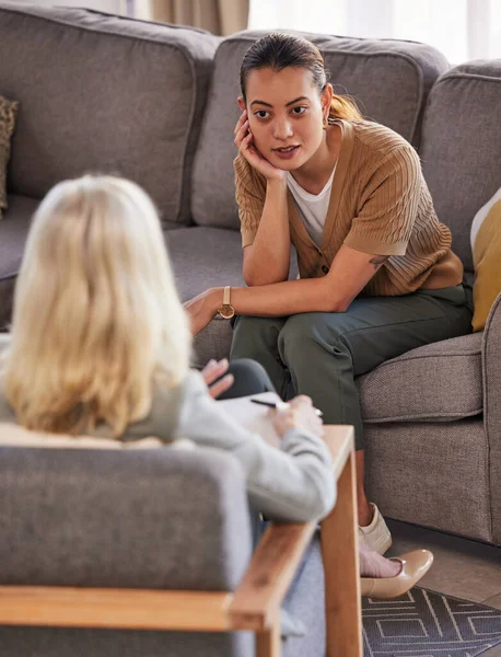 Counseling Woman Psychologist Listening Patient Therapy Mental Health Problem Mind — Stock Photo, Image