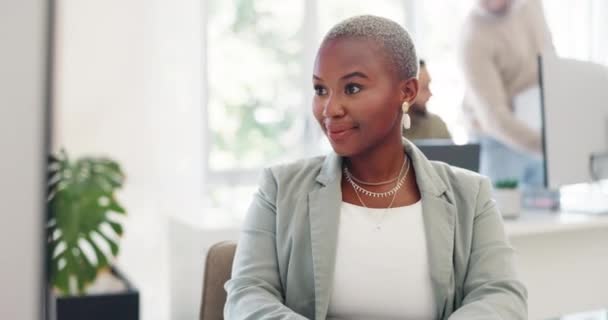 Mujer Negra Puño Emocionado Por Promoción Celebración Feliz Cargo Mujer — Vídeos de Stock