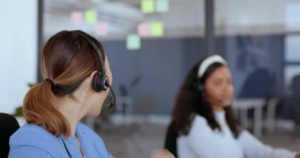 Call Center Alta Cinco Mujer Con Aplausos Éxito Para Venta — Vídeo de stock