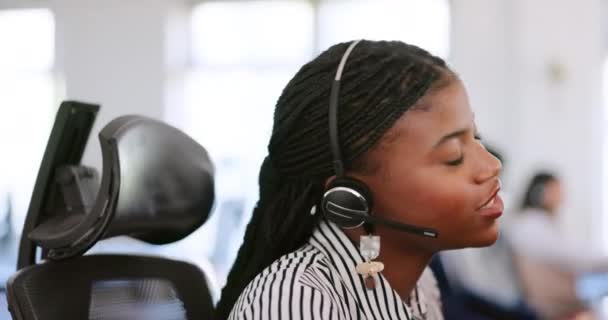 Mujer Negra Telemarketing Hablar Sobre Atención Cliente Póngase Contacto Con — Vídeos de Stock