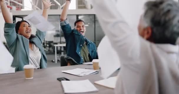 Team Affärsmän Eller Applåder För Firande Prestation Eller Ekonomisk Framgång — Stockvideo