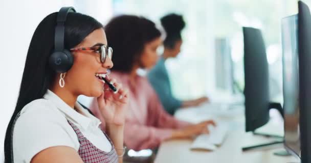 Call Center Woman Office Communication Customer Service Help Advice Computer — Stock Video