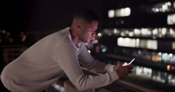 Business Man Phone Night Data While Online Urban Building Rooftop — Stockvideo
